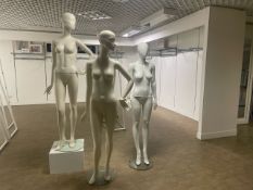 3 X Female Manaquins