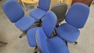 Office Chairs x6