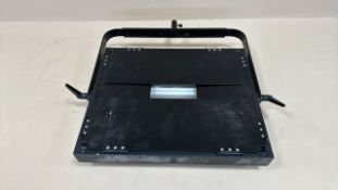 UEI Fluorescent Light Bank