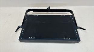 UEI Kitchener 2000 Fluorescent Light Bank