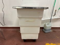 Plastic Dough Bin