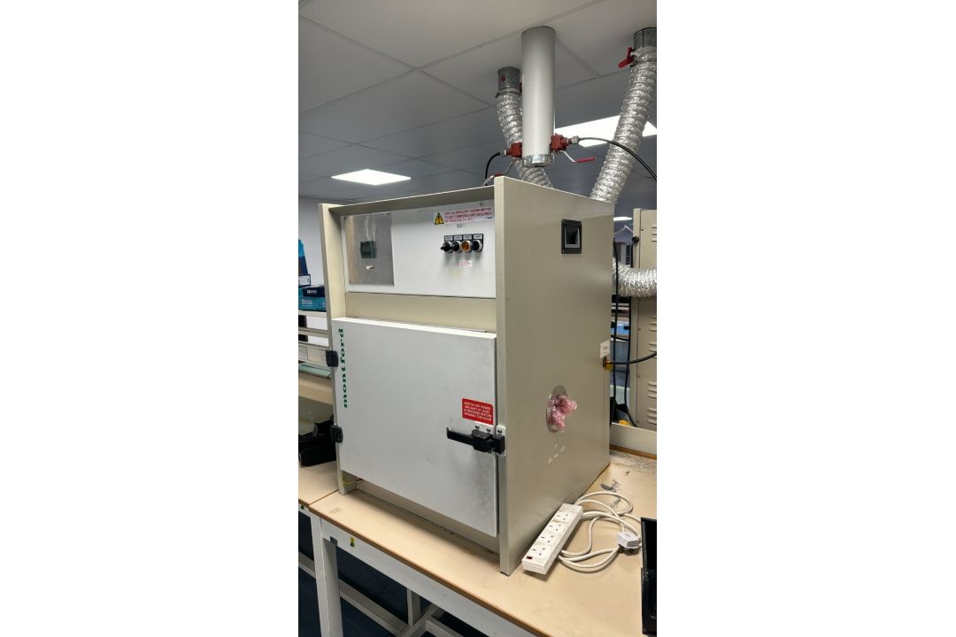 Montford Mini-Cal Bench Top Environmental Test Chamber - Image 6 of 6
