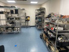 4 x Bays Of Metro Shelving