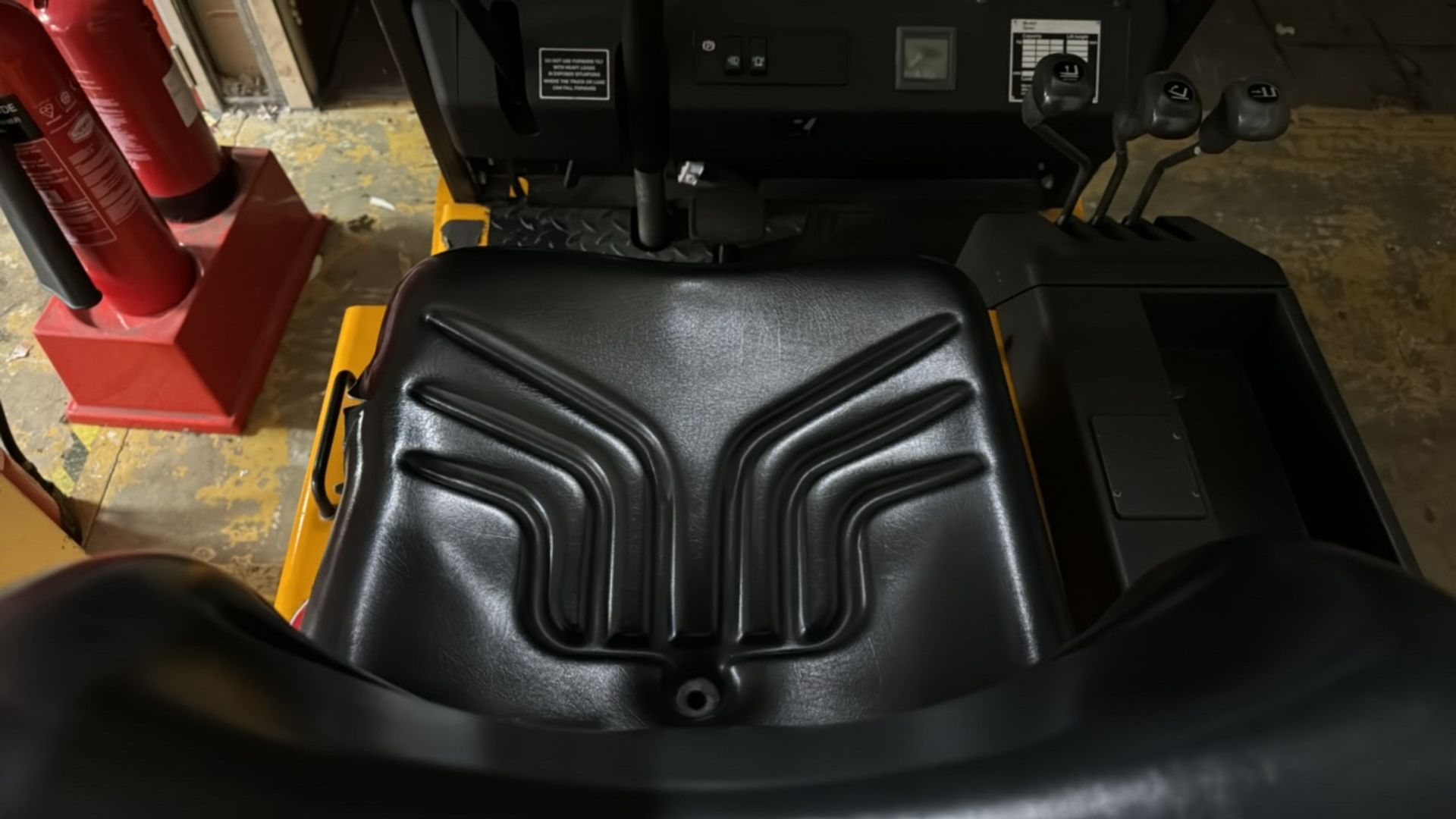 Boss Forklift - Image 7 of 11