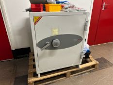 Phoenix Combination Safe