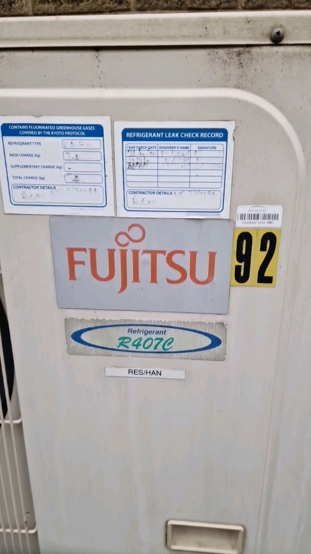 Fujitsu Outdoor Aircon Unit - Image 2 of 3