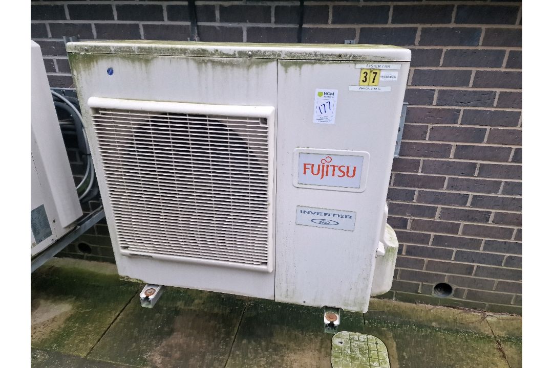 Fujitsu Outdoor Aircon Unit - Image 1 of 2