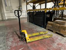 Manutan Pallet Truck 2500kg