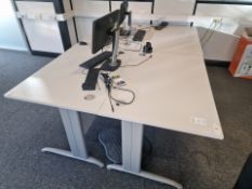 Bank Of 4 Desks