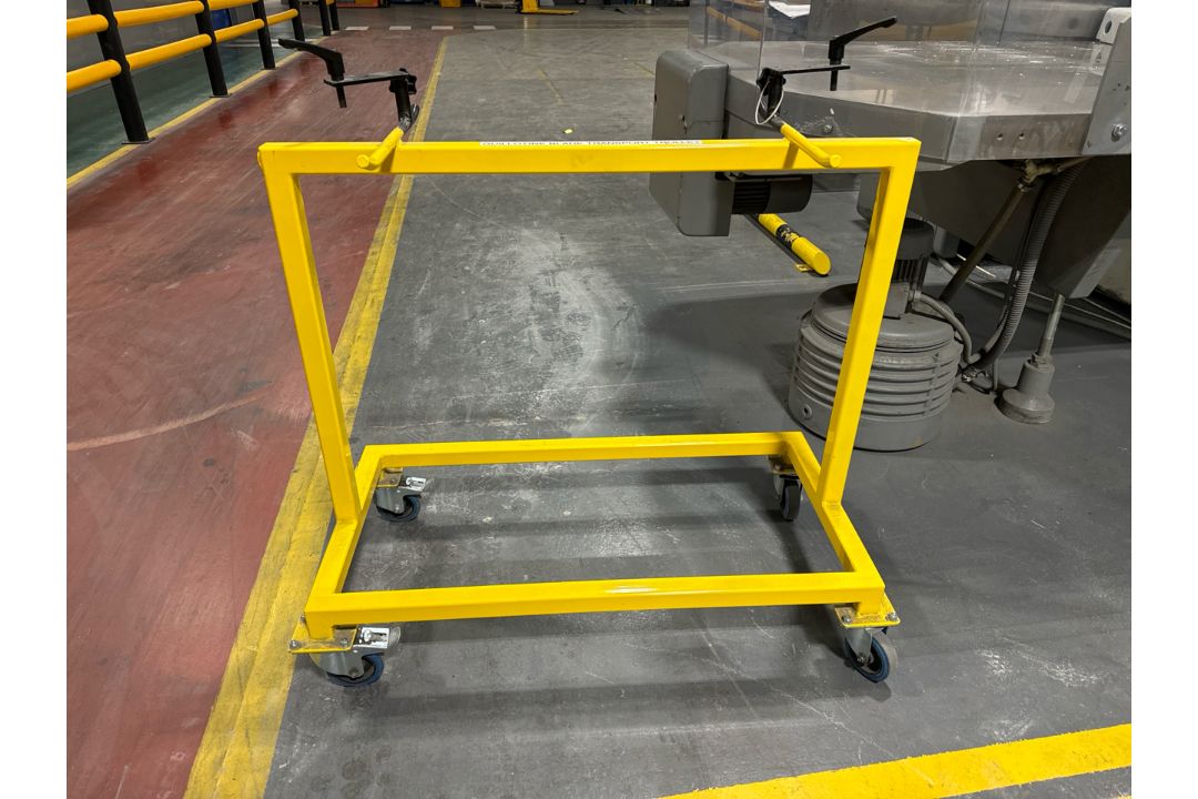 Guillotine Blade Transport Trolley - Image 1 of 4