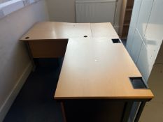 *NO RESERVE* 4x Wooden Desk
