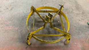 *NO RESERVE* Drum Lifting Tong
