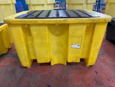 *NO RESERVE* Yellow Plastic Draining Spill Containment Pallet
