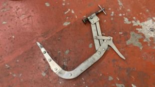 *NO RESERVE* Valve Spring Lifter