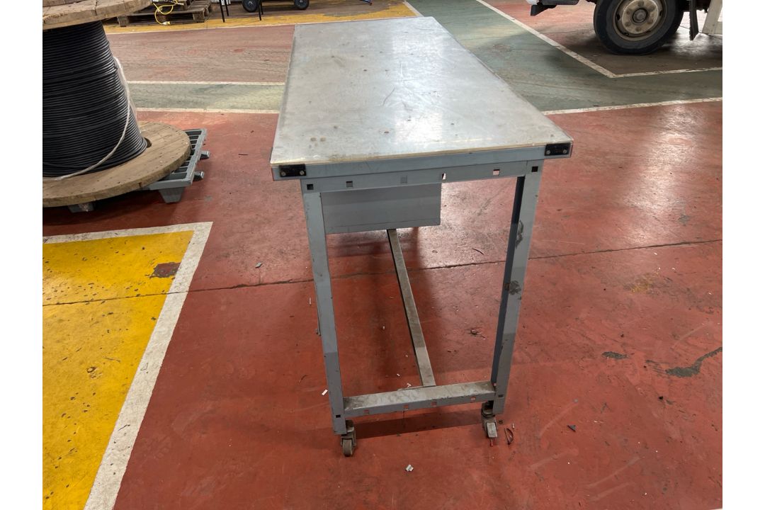 *NO RESERVE* Grey Metal Work Table With Drawers - Image 2 of 7