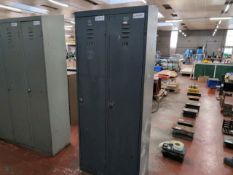 *NO RESERVE* Set Of 2 x Metal Lockers