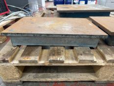 *NO RESERVE* Metal Surface Plate