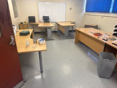 *NO RESERVE* 5x Beech Effect Radial Desks