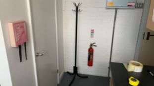 *NO RESERVE* Black Metal Coat Stand