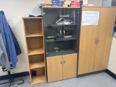 *NO RESERVE* Glass Door Display Cabinet