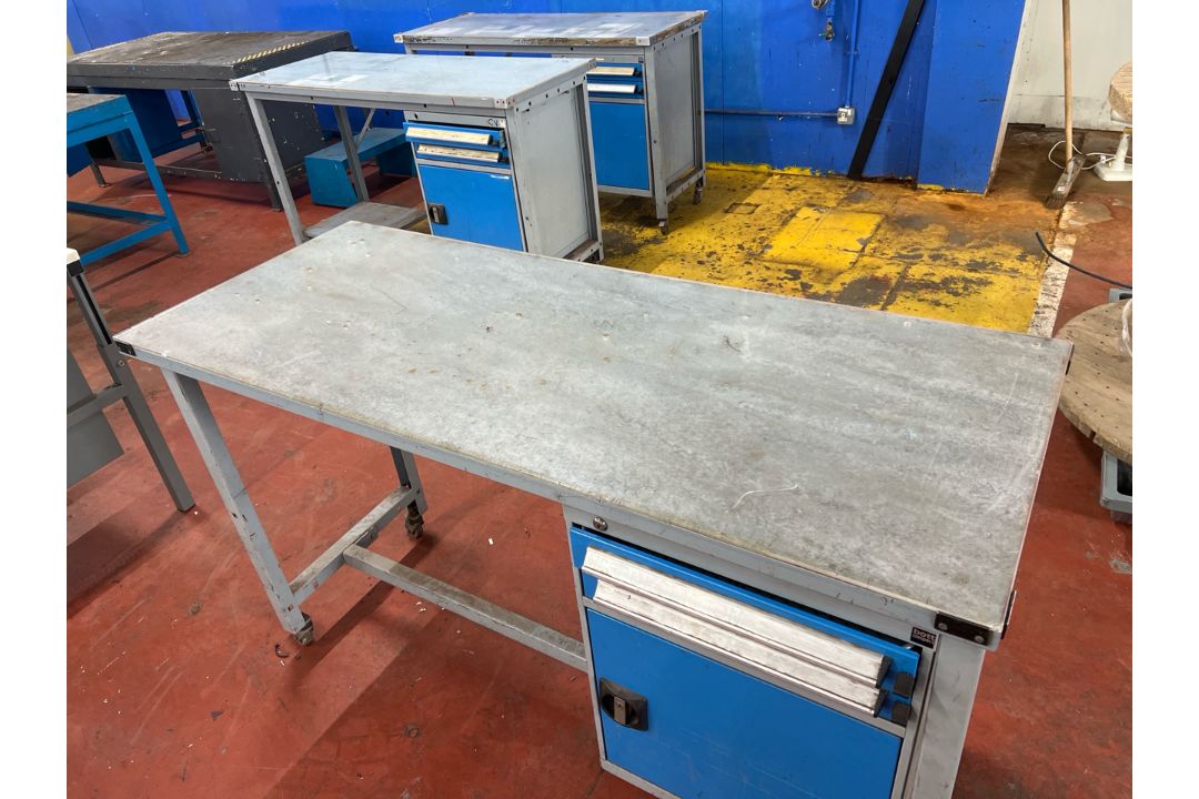 *NO RESERVE* Grey Metal Work Table With Drawers - Image 6 of 7