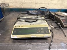 Precisa 1600C Weighing Scales