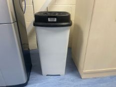 Beca Bin Cup Bin