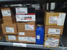 11 x assorted lamps