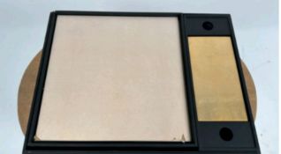 Posh Company Silver Leaf Mat