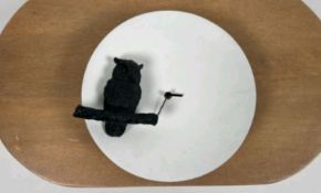 Hai Shi Owl Wall Clock