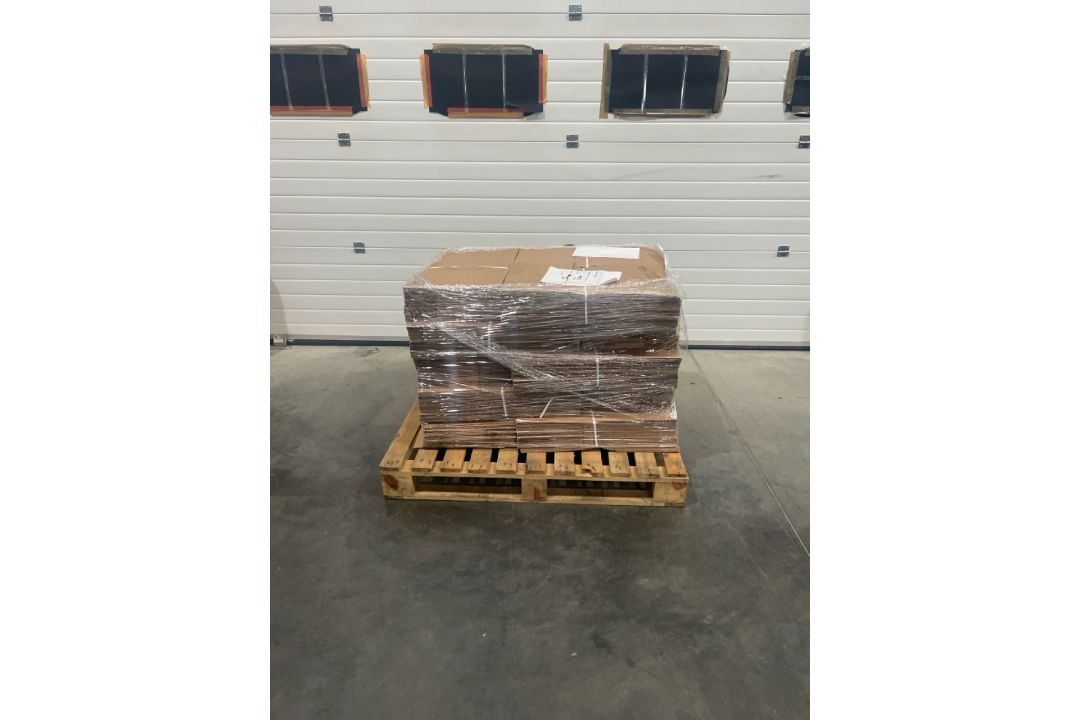 Cardboard Flat Pack boxes x 375 - 38.5cm x 27cm x 10.5cm - Image 2 of 3