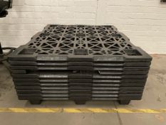 24 x Plastic Nestable Pallets