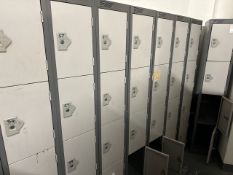 Set of 5 Locker Towers Comprising 20 Lockers