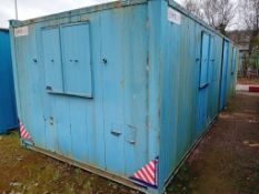 ref 122 - 32 x 10 Office