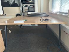 ref 181 - Double Table