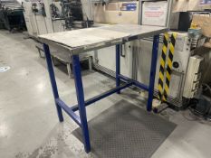 ref 565 - Metal Table