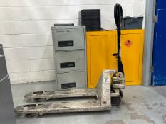 ref 839 - Crown Pump Truck
