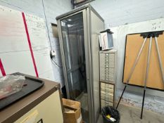 NO RESERVE - Server Cabinet