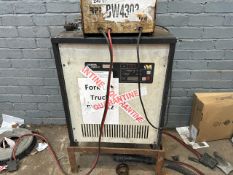 NO RESERVE - Varta Digital D Forklift Charging Station