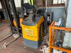 NO RESERVE - 2015, Jungheinrich EZ130 - Electric Tow Tractor for Pulling Trailers up to 3000 kg