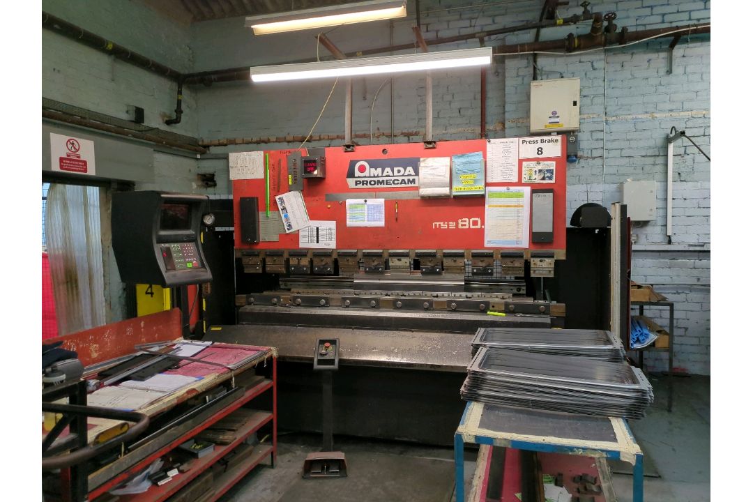 1995, PRESS BRAKES (AMADA) - Machine: ITS2 - Image 1 of 19