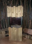 ** NO RESERVE ** Display Animal Enclosure