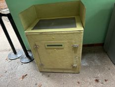 Sand Box Reptile Terrarium