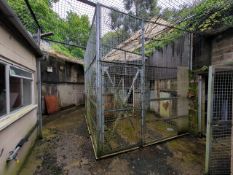 ** NO RESERVE ** Lion Enclosure Cage