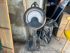 ** NO RESERVE ** Interp Piece Large Dial Clock