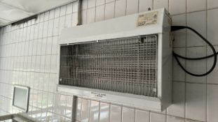 Fly Zapper x2 - NO RESERVE