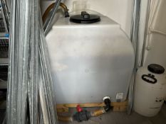 ** NO RESERVE ** Plastic Water Container