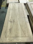 NO RESERVE - Solid Oak Patterned 78