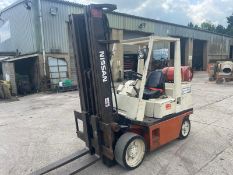 NISSAN - 3.0 Ton Gas Forklift (triple mast - 7635 hours)