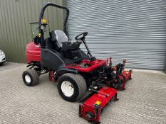 2015 - TORO LT3340 TRIPLE TURF MOWER (HAYTER) - 2100 hours
